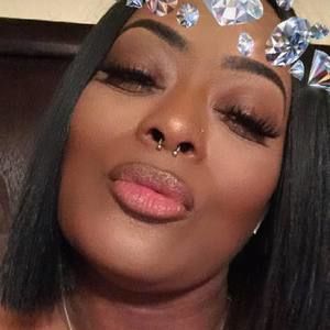 Meet your Posher, Nikki